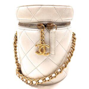 Chanel Shoulder Bag White Leather mon-2184-090625